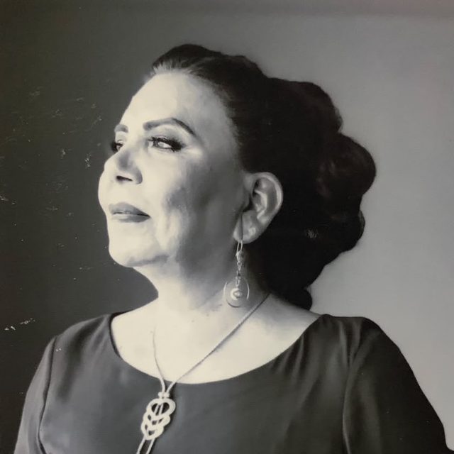 Retrato en blanco y negro de Máxima Norah Córdova